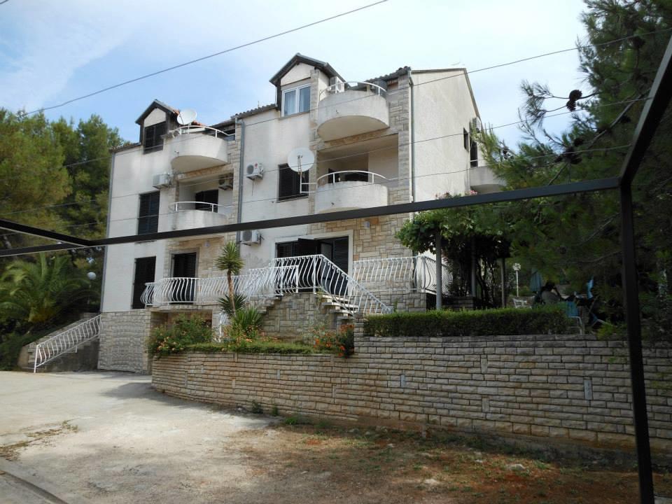 Guest House Alek Vrboska Rum bild