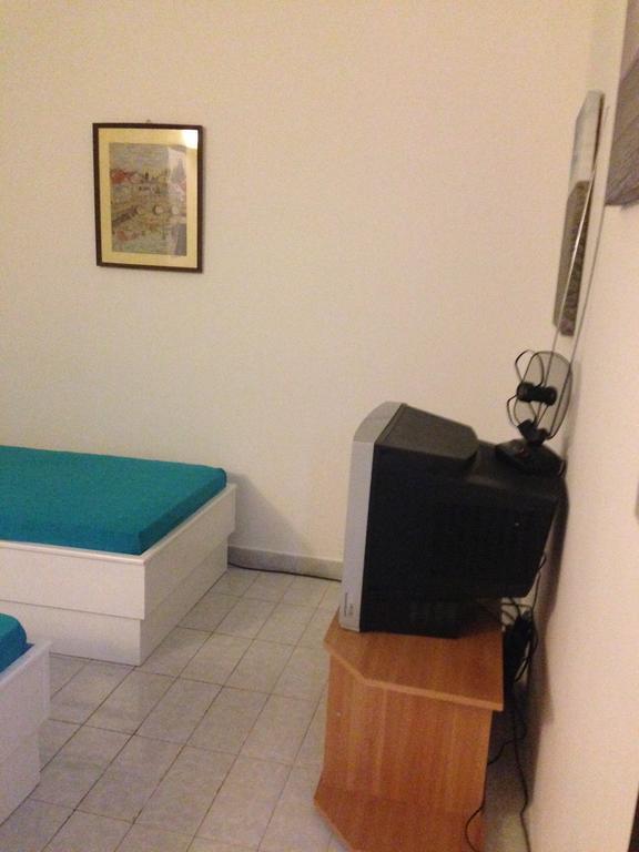 Guest House Alek Vrboska Rum bild